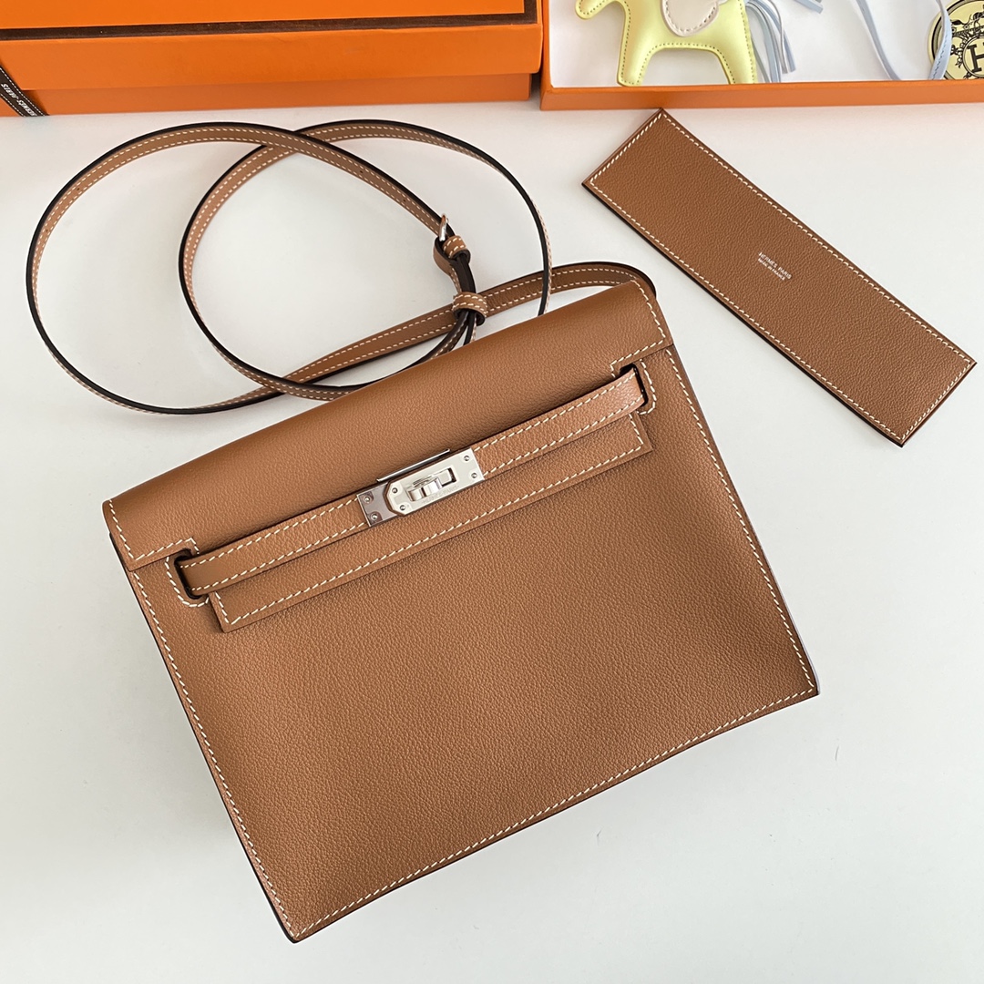 Hermes Kelly Danse Evercolor Bag In Brown Color